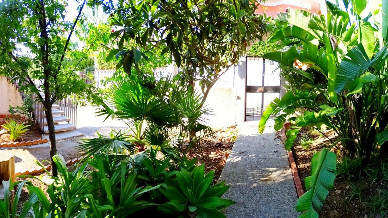 Casa Roby 120 Mt Beach Fontane Bianche Kültér fotó